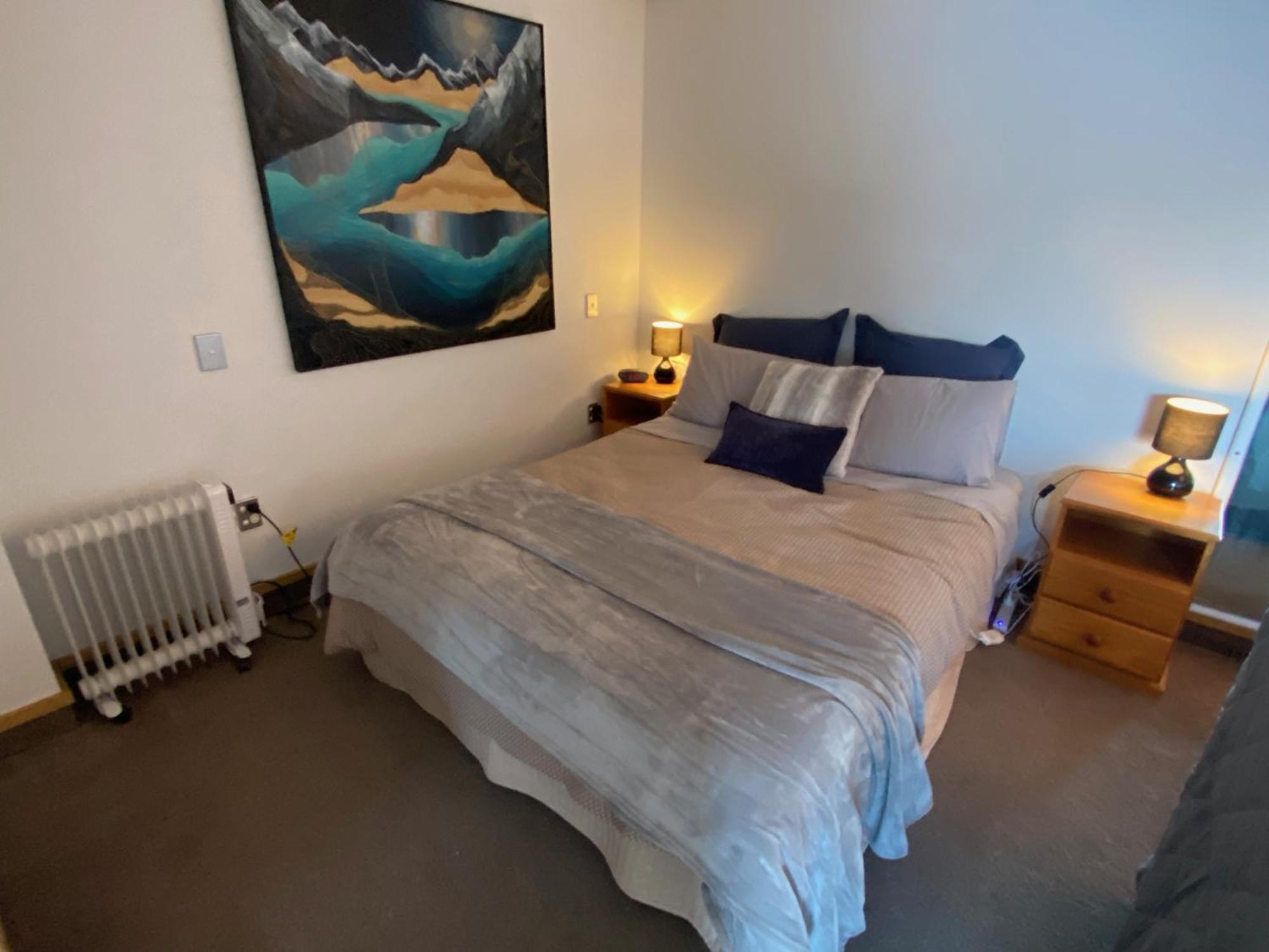 Comfortable Mountain View Studio Куийнстаун Екстериор снимка